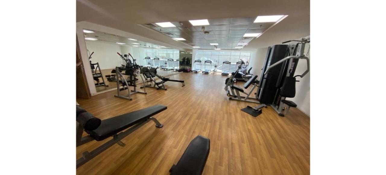 Luxurious 4-Bedroom Duplex Villa Apartment Near Jbr Dubai Bagian luar foto