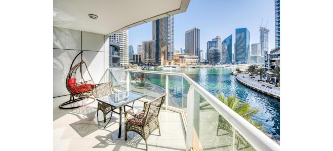 Luxurious 4-Bedroom Duplex Villa Apartment Near Jbr Dubai Bagian luar foto